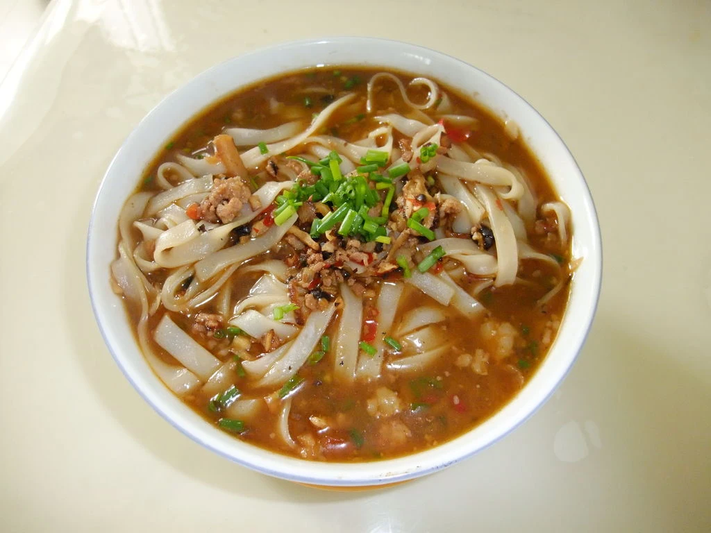 Laoyou Noodles - Nanning's special sour and spicy noodles
